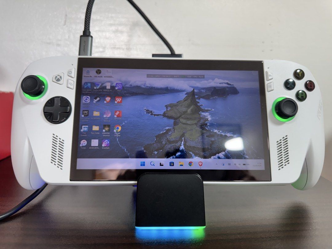 JSAUX 6 IN 1 MULTIFUNCTIONAL DOCKING STATION (Category: Cables & Chargers) located in Navotas City. Submitted by emembravocastillo (Listing ID 1469789783, Image 3). Description: PRE-OWNED JSAUX 6-1 MULTIFUNCTIONAL DOCKING STATION FOR STEAM DEACK/ROG ALLY/LEGION GO/MSI CLAW. PRICE: 1,000. No issue po yan sign of usage only normal sa second hand po. All goods all working po yan. See picture for reference model ko lang po yung asus rog ko. (NAVOTAS 