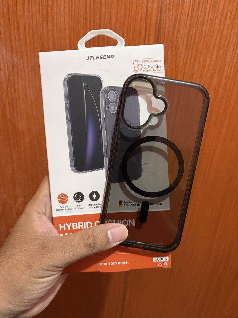 JT Legend case for iPhone 17 (Category: Cases & Sleeves) located in Dasmarinas. Submitted by markusi22 (Listing ID 1469947238, Image 1). Description: for sale only price : 1.1k(slightly nego) 📲JT Legend case for iPhone 17 in good condition 💯 authentic shipping via Lalamove or LBC please respect my post thanks.