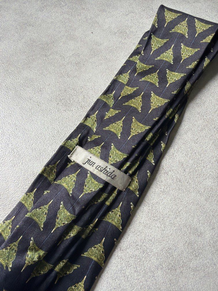 Jun Ashida Necktie (Category: Ties) located in Pasig City. Submitted by chamoisee (Listing ID 1469809511, Image 2). Description: Jun Ashida Necktie.