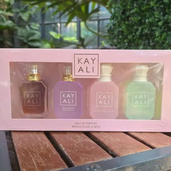 Kayali EDP 30ml/1.0 Floz x 4Pcs (Category: Fragrance & Deodorants) located in Manila. Submitted by leaveamforgodscentandmore (Listing ID 1469900665, Image 1). Description: .