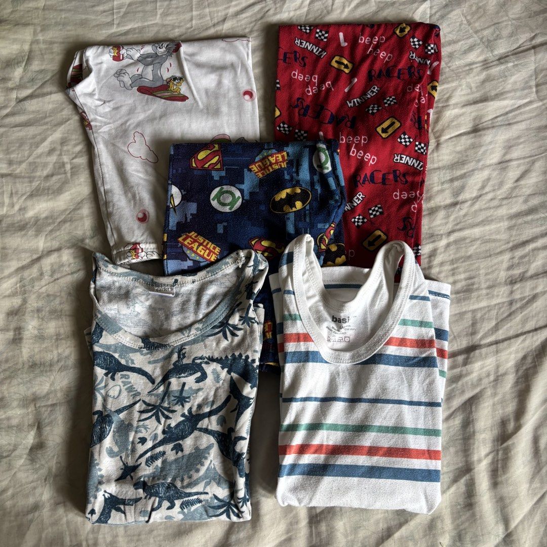 Kids Assorted Sleepwear Bundle Set (Category: Babies & Kids Fashion) located in Binan City. Submitted by mypreloved_haul (Listing ID 1469767860, Image 1). Description: fits 6-9 years old! last price posted!.
