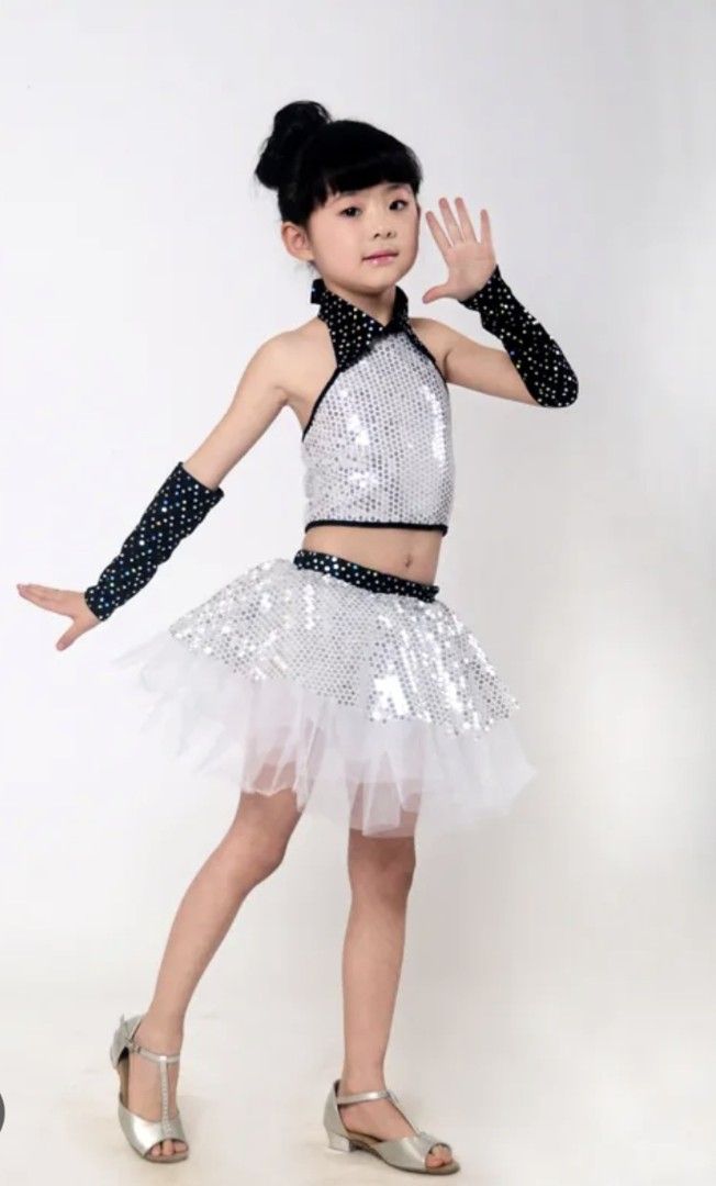 Kids Sequined Outfit Set (Category: Babies & Kids Fashion) located in Manila. Submitted by juliemarce22943 (Listing ID 1469895315, Image 2). Description: .