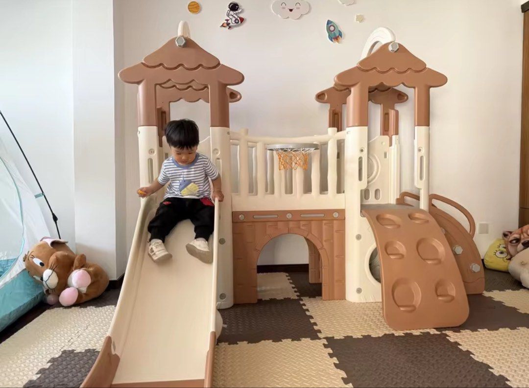 Kids slide set (Category: Kids Toys) located in Manila. Submitted by happylvoe (Listing ID 1469775812, Image 2). Description: Brand new slide set - available in beige and green - 1 slide + 1 climbing set -on hand.