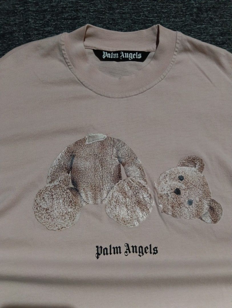 Kimjustine Inayan (Category: Formal Shirts) located in Manila. Submitted by kim_inayan (Listing ID 1469768051, Image 3). Description: PALM ANGELS TSHIRT MASIKIP YUNG NECK SOLID SIZE: LARGE TO XL L30 W20 EXCELLENT CONDITIONS ISSUES: DOT STAIN WASHED 300+SF ONLY.