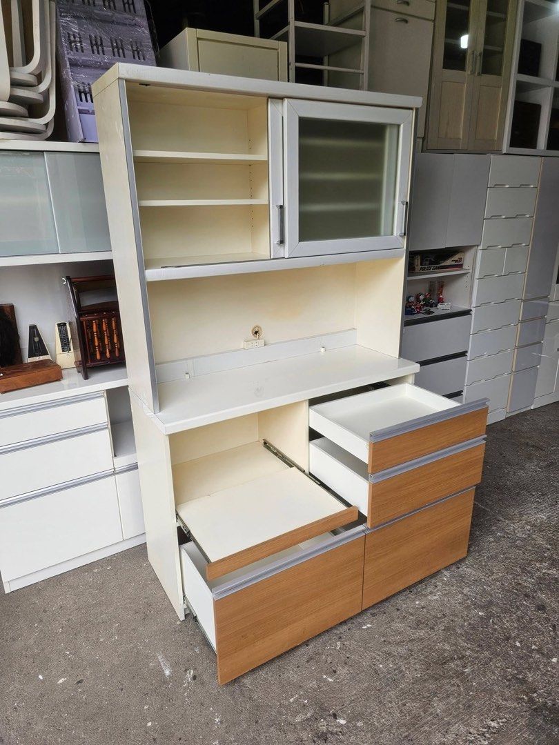 Kitchen Cabinet (Glossy)‼️ (Category: Shelves, Cabinets & Racks) located in Quezon City. Submitted by ledamadel (Listing ID 1469813039, Image 2). Description: Kitchen Cabinet (Glossy)‼️₱9800‼️ ✔L-47 H-76.5 W-17.5 inches 📏 ✔2 Sliding Doors,4 Shelfs & 4 Drawers 🗄 ✔Laminated 🔖 ✔️Socket Ready 🔌 ✔️Compress & Mdf Back! 💢 ✔Scratches As-is! 👌 Location: 40 Aplaya St Napocor Vill. Tandang Sora Quezon City. For inquiry please Pm us or Call. 0906688585
