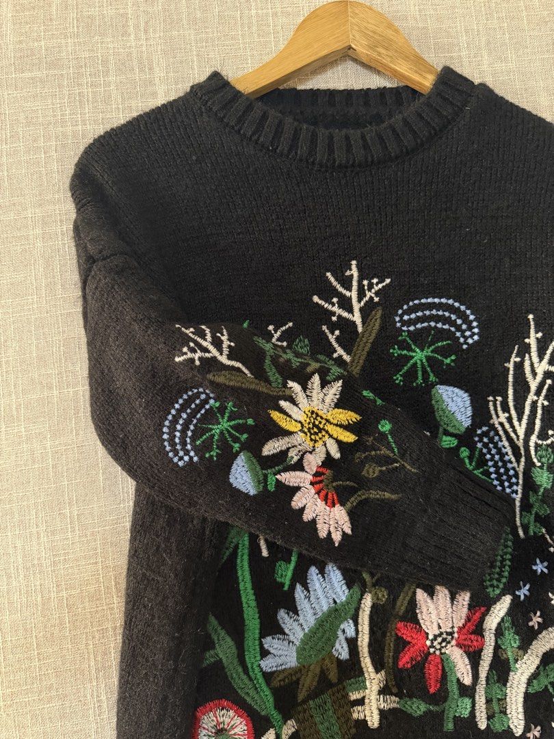 Knitted embroidery sweater (Category: Coats, Jackets and Outerwear) located in Makati City. Submitted by user85985149710 (Listing ID 1469772095, Image 2). Description: Embroidery design Super stretch Bust: 40” Length: 35” Fits S-M.