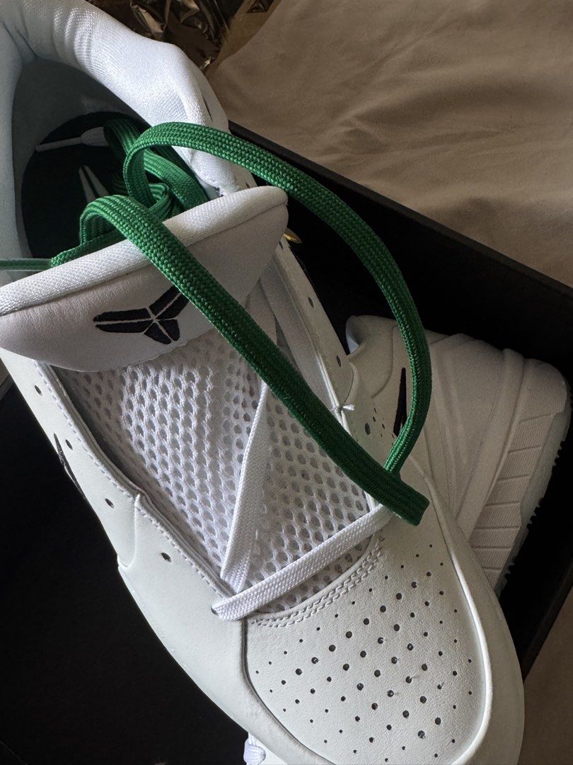 Kobe 5 Draft Pack Boston size 11 (Category: Sneakers) located in Manila. Submitted by all40 (Listing ID 1469795260, Image 2). Description: Brand new Kobe 5 Draft Pack Boston size 11 Titan released / complete .