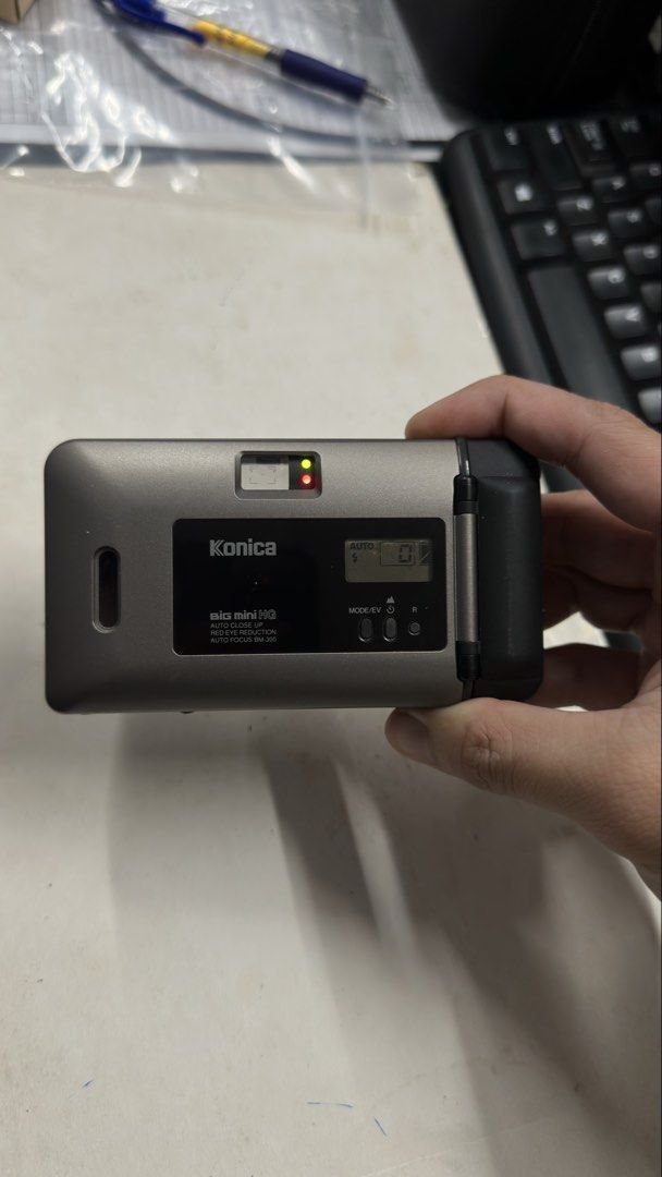 Konica Big Mini BM- 300 (Category: Cameras) located in Quezon City. Submitted by morphlinggg (Listing ID 1469877050, Image 3). Description: selling my personal camera issues: no flash (bigla nalang nawala) selling as is/for parts qc.