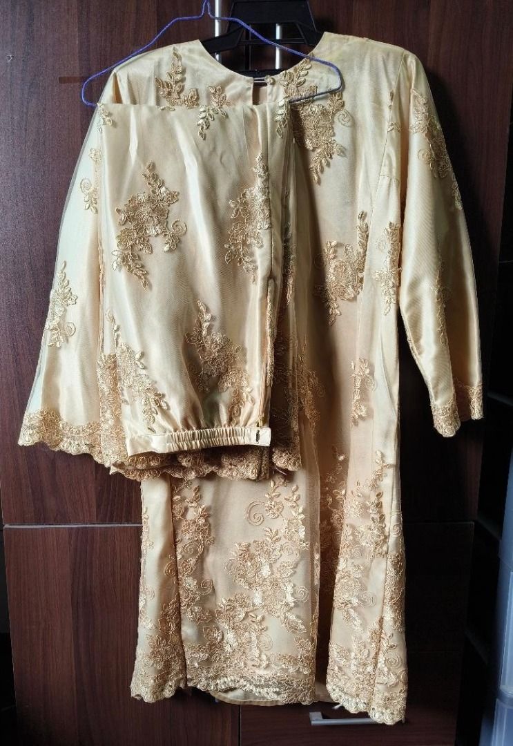 Baju Kurong Raya Set, Women's Fashion, Muslimah Fashion, Baju Kurung ...