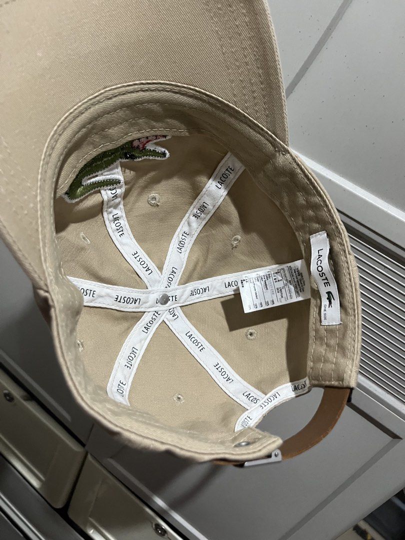 Lacoste big logo cap (Category: Caps & Hats) located in M'Lang. Submitted by thriftholic25 (Listing ID 1469922896, Image 2). Description: Excellent condition as new condi.