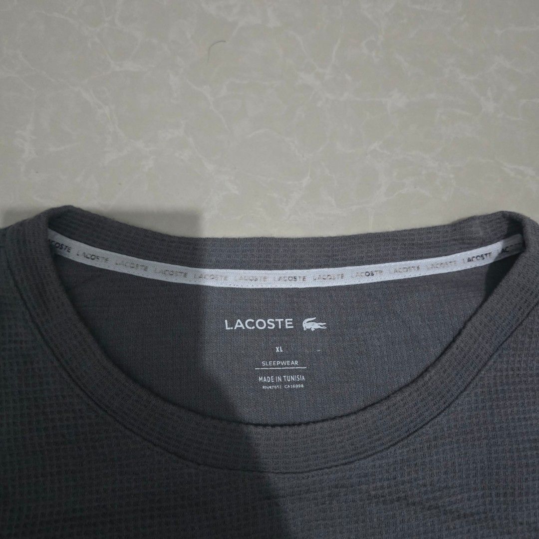 Lacoste knited (Category: Tshirts & Polo Shirts ) located in El Nido. Submitted by marco.tandoc (Listing ID 1469903981, Image 2). Description: size: xL width: 24 length: 28 no issue.