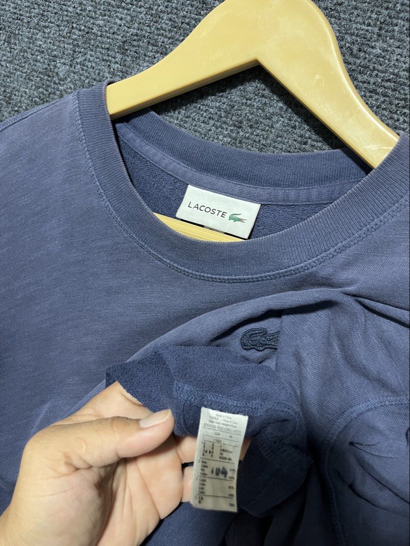 Lacoste long sleeve (Category: Longsleeves) located in M'Lang. Submitted by thriftholic25 (Listing ID 1469923385, Image 2). Description: Lacoste long sleeve the picture may vary due to lightning dark blue is the original color .