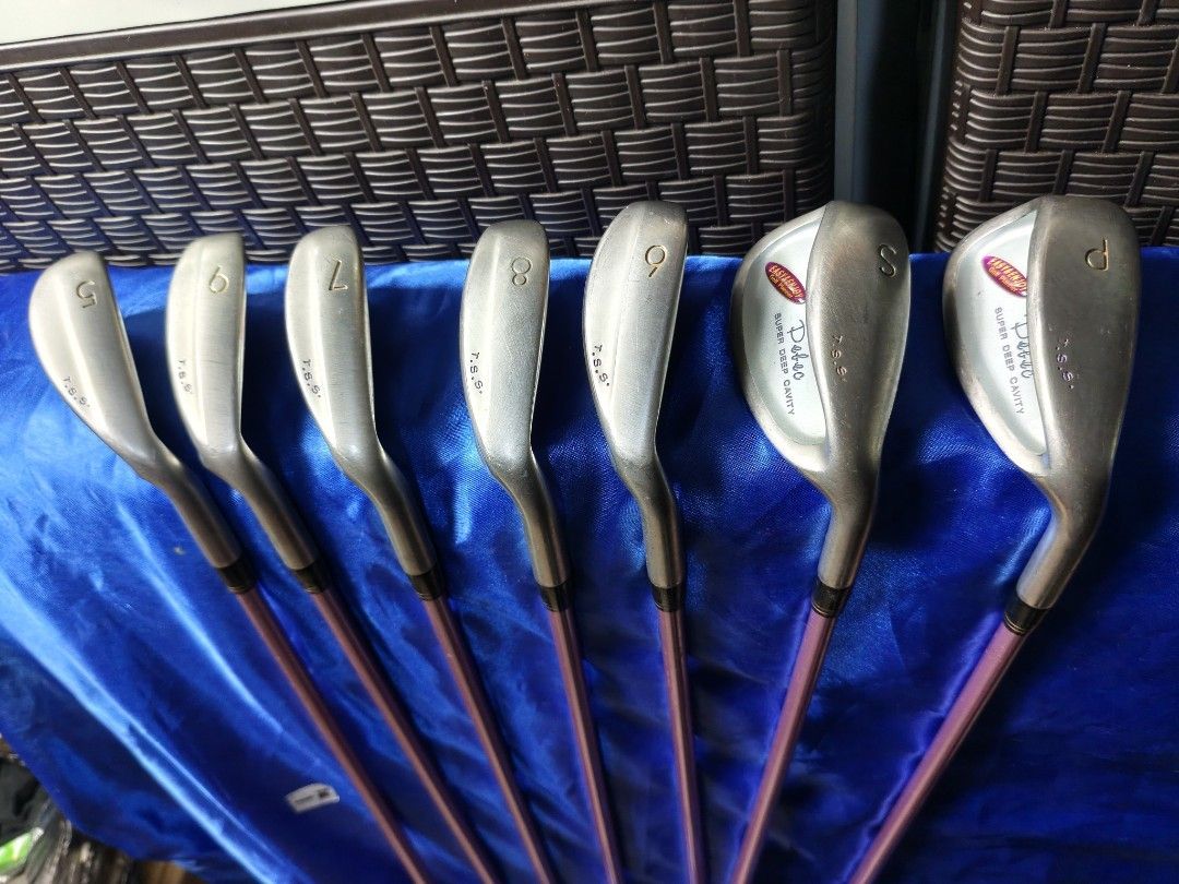 LADIES FLEX IRON SET (Category: Golf) located in Manila. Submitted by meiyeon2 (Listing ID 1469801994, Image 2). Description: MARUMAN PEBEC iron set for ladies.. iron number 5-9i PW SW. right handed club.