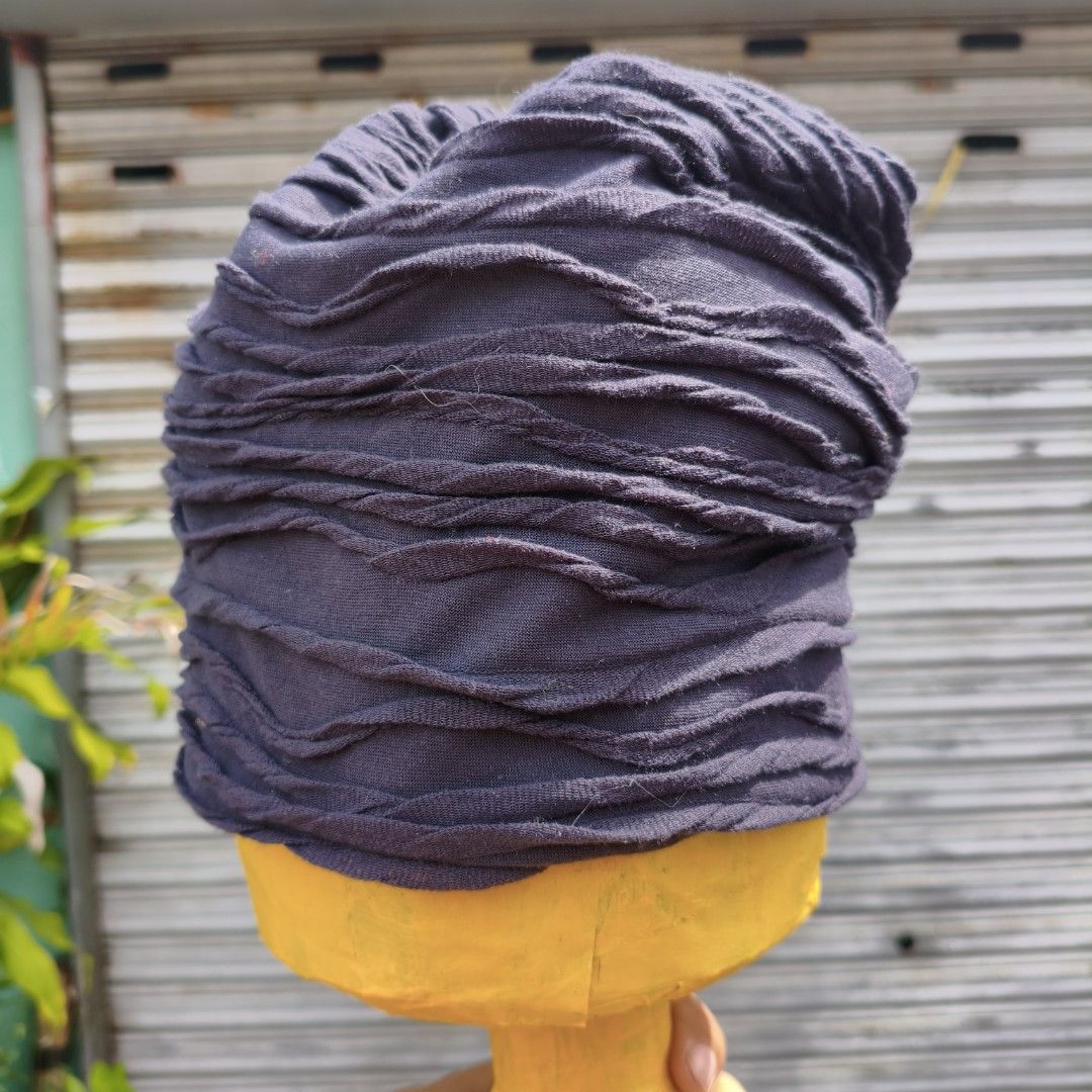 layered beanie v avant garde (Category: Hats & Beanies) located in Lucena. Submitted by minryism (Listing ID 1469794330, Image 2). Description: 💃💃 fits big -smoll head (⁠◠⁠ᴥ⁠◕⁠ʋ⁠) onli: 200 ganda nung layered bunching epek 🩶🖤🩶🖤🩶🖤🩶🩶🖤 forda best fit po u can measure ur fav garments to compare if iz a match!!! 🩷🩷 visit me on insta: @minryism 💋💋 Loc 📍: Lucena City (Calabarzon) 🚛: JnT Express minimum 54php shipping fee orders to ncr a