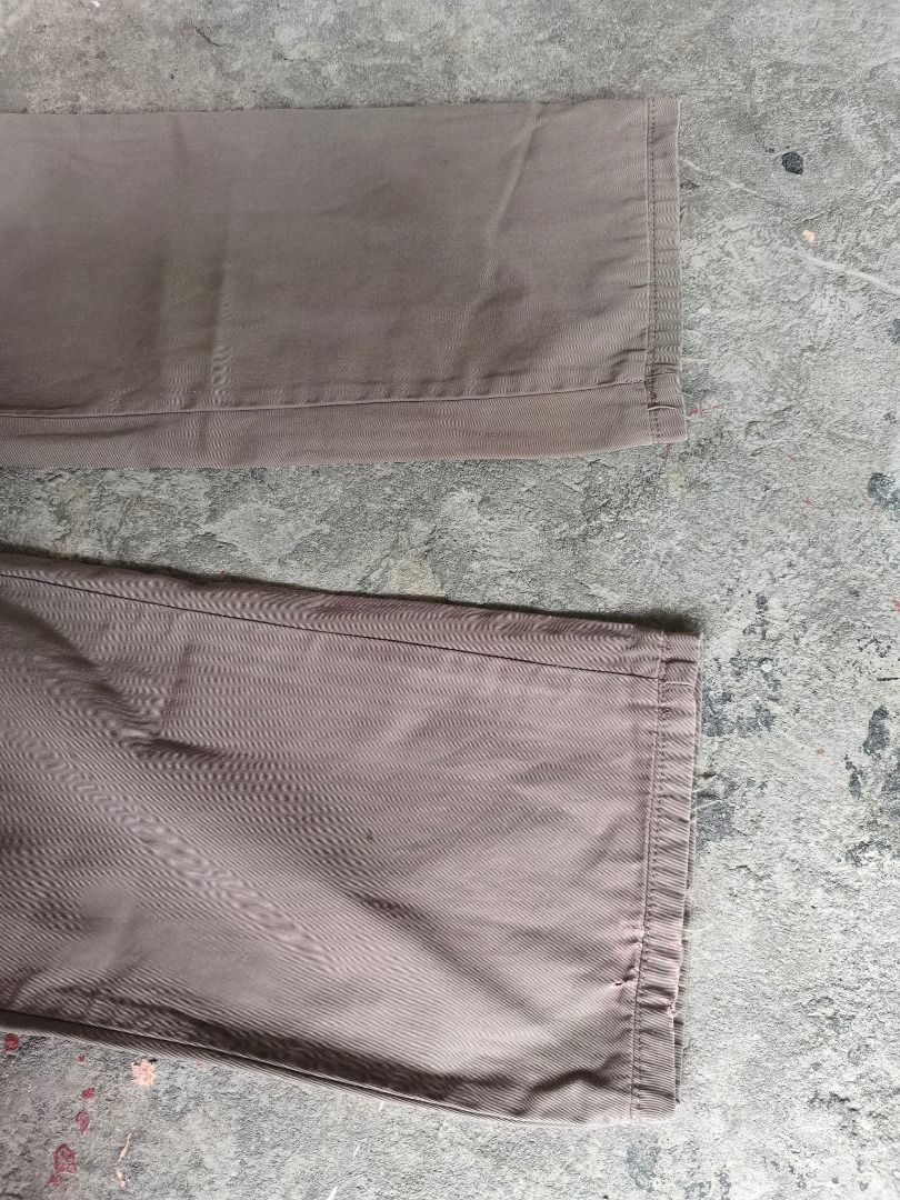 LC Waikiki Basic Chinos Regular Fit Trousers (Category: Chinos) located in Cavite. Submitted by benta.ni.jm (Listing ID 1469885746, Image 3). Description: Waist: 32" Length: 38.5" Thigh: 12" Hem: 7.5" Condition: 9/10 Color Rate: 10/10 Issue: hem 📩📩📩.