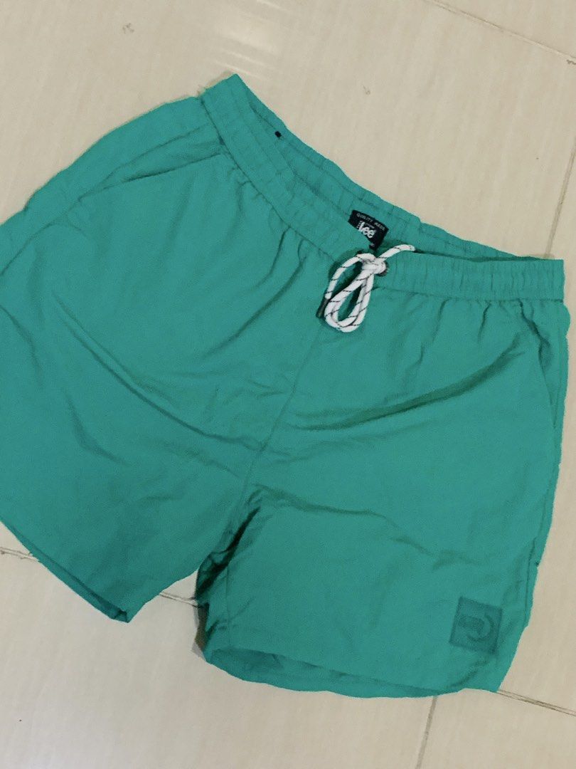 LEE (Category: Shorts) located in Manila. Submitted by gizmolacaba (Listing ID 1469907300, Image 3). Description: .