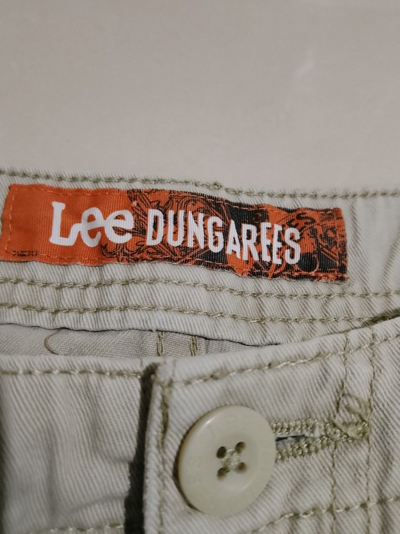 LEE DUNGAREES JORTS (Category: Jeans) located in Cavite. Submitted by jftxthrift (Listing ID 1469803405, Image 3). Description: sz 36 ‎length 24 ‎thigh 15 ‎l.o 12.5 issue pinholes(check pics).