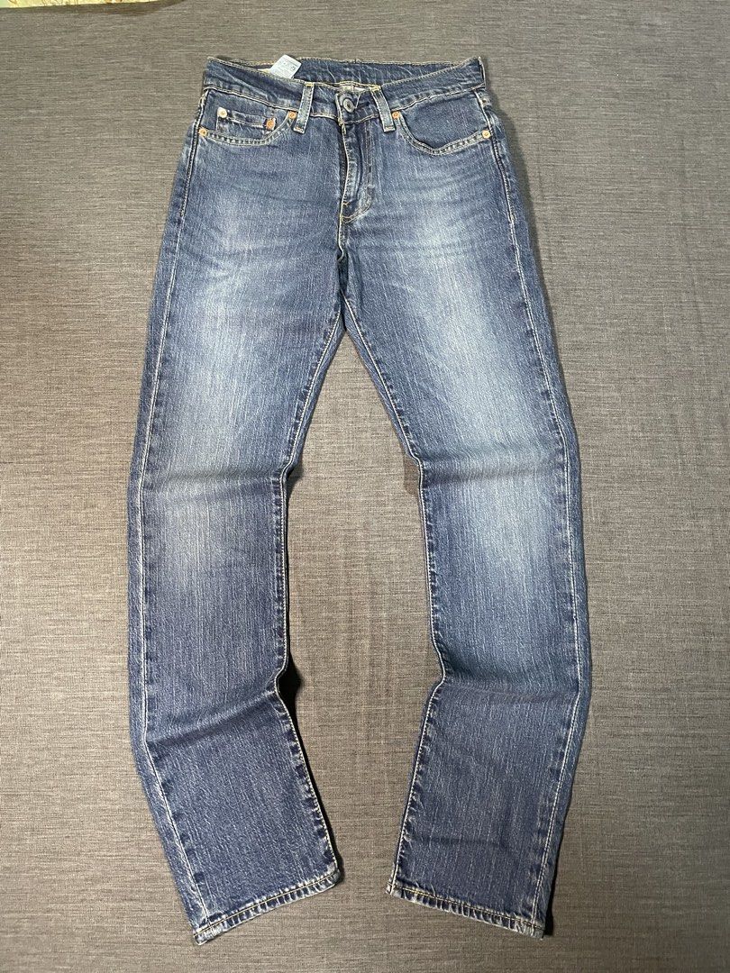 Levi's 511 Slim Fit Jeans Size 28x32 (Category: Jeans) located in Catigbian. Submitted by ekong_yeager (Listing ID 1469797812, Image 2). Description: Levi’s 511 Lot W28 L32 Denim Jeans Price: 1,500 Excellent condition Authentic Brand new No issue Color rate 9.8/10 Washed and ready to wear Measurements: Waist 28-30 Length 41 Thigh 8 Leg opening 6 unli vouch and vc with item Bohol, Visayas📍 📩.