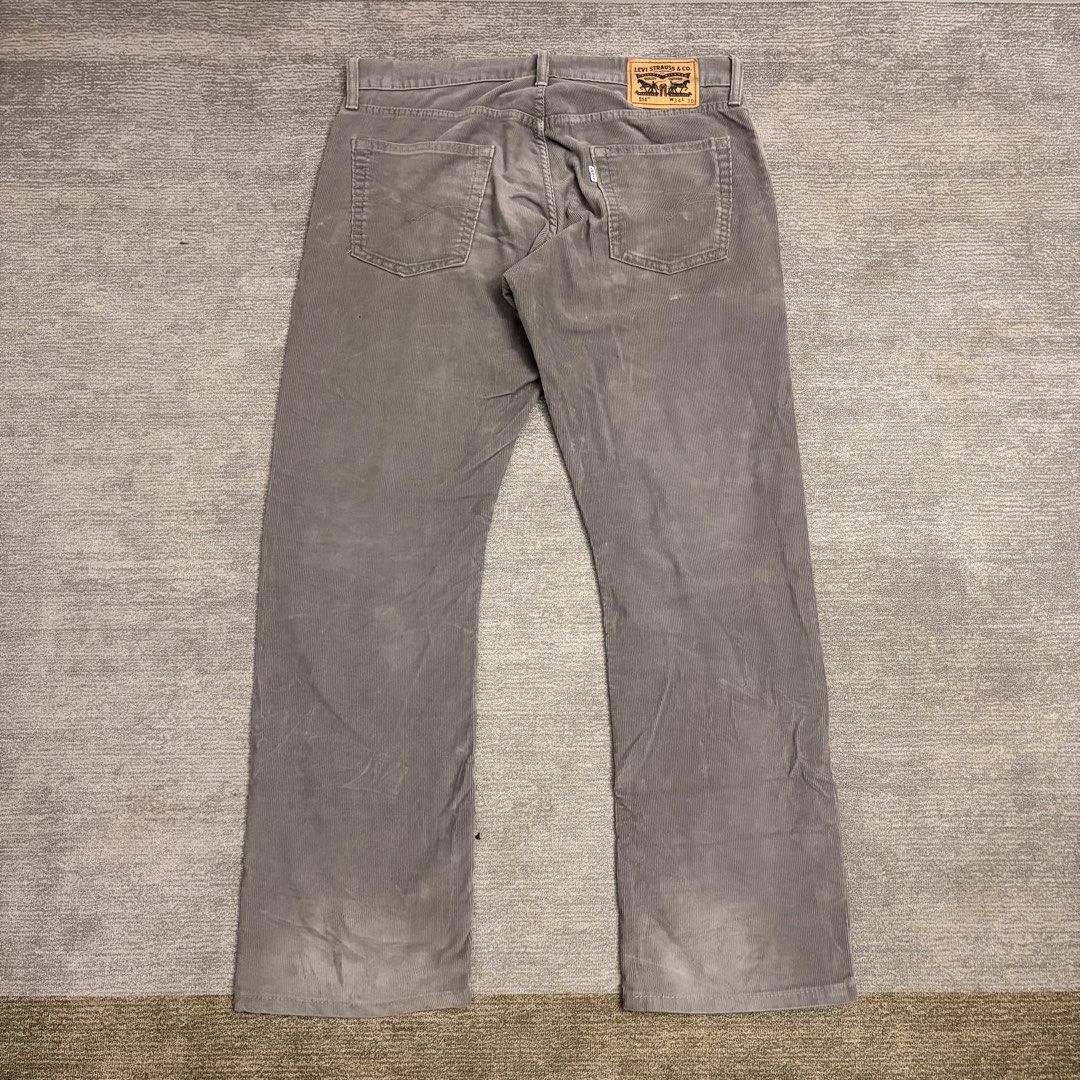 Levi's 514 Corduroy (Category: Chinos) located in Batangas. Submitted by bermudaph.2 (Listing ID 1469794895, Image 1). Description: Check photos for details .