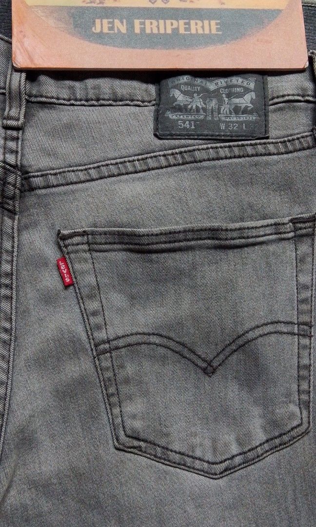 Levi's 541 athletic taper fit for men (Category: Jeans) located in Calbayog City. Submitted by jen1027 (Listing ID 1469787259, Image 1). Description: Ptpa🙏LEVIS 541 ATHLETIC TAPER FIT FOR MEN Size 32 L32 On Tag Actual Waistline 33-34 Stretch Actual Length 42.5 Hem 7.5 Made in Pakistan Good Condition W/ Minimal Sign Of Use Color Ash Gray Price:650 + sf ⛔ Payment First ⛔Mop-Gcash/Maribank ⛔Location:Calbayog City Samar ⛔Courier-J&T ⛔pm.
