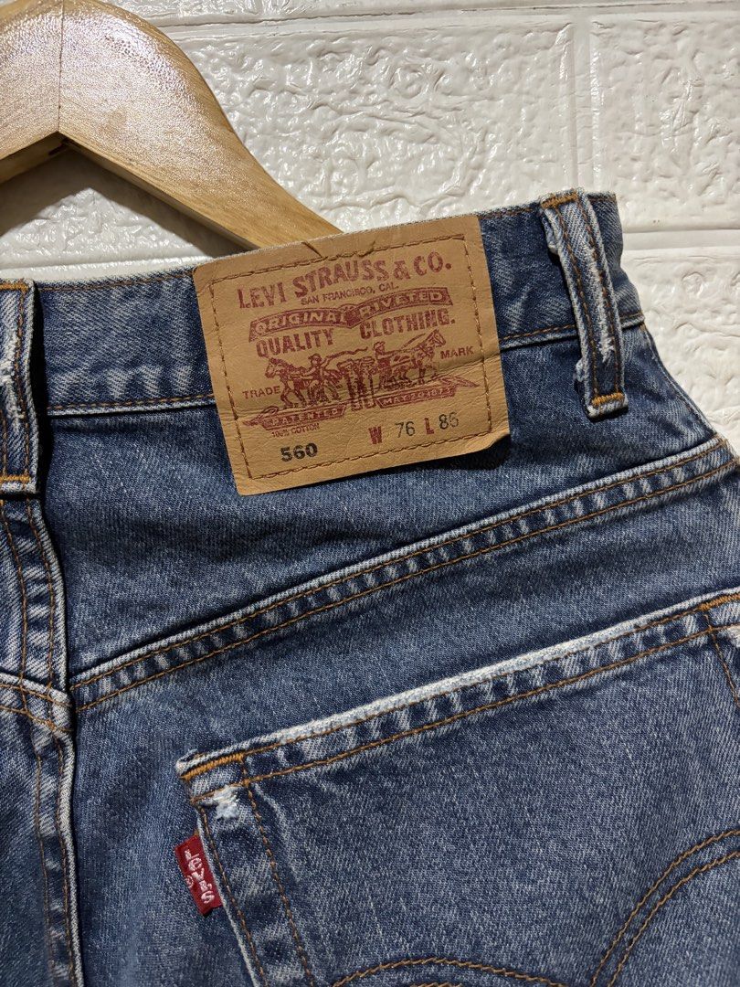 LEVIS 560 PANTS (Category: Jeans) located in Quezon City. Submitted by chraliskyutie (Listing ID 1469869698, Image 2). Description: Waist 30 Length 44 Hem 8 Asnew condition no issue made in korea.
