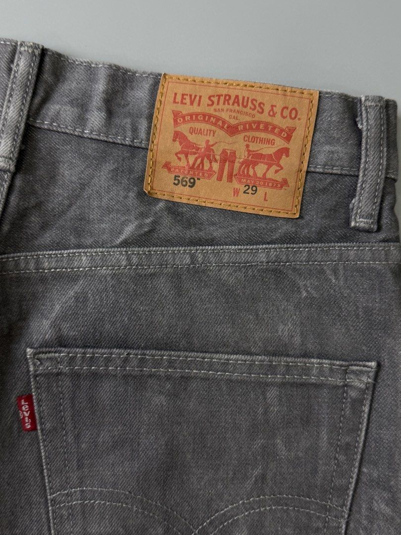 Levi's 569 Grey Denim Shorts Size 29 (Category: Shorts) located in Marikina City. Submitted by grindmanila (Listing ID 1469912855, Image 3). Description: MEDIUM FITS✅ SIZE: 29 ON TAG DIMENSION: 30 - 32 W / 23 L / 10 HEM.