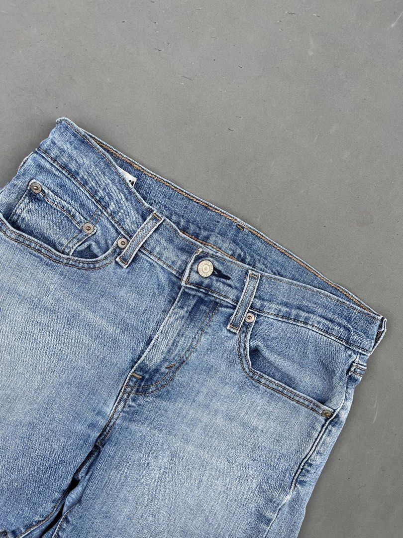LEVI’S DENIM SHORT (Category: Shorts) located in Quezon City. Submitted by kentstuff (Listing ID 1469899123, Image 2). Description: LEVI’S Waist: 30-34 Length: 14.5 Leg opening: 10 Condition: Excellent CR: 9/10 Issue: ❌ DISCLAIMER: This is a thrifted item. All brands, logos, and trademarks belong to their rightful owners. We’re here to rehome great pieces — no brand affiliation intended.