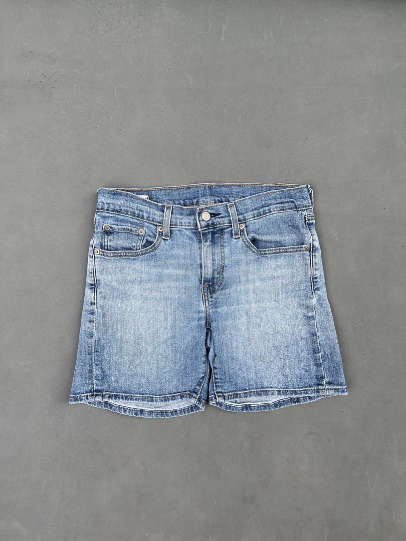 LEVI’S DENIM SHORT (Category: Shorts) located in Quezon City. Submitted by kentstuff (Listing ID 1469899123, Image 1). Description: LEVI’S Waist: 30-34 Length: 14.5 Leg opening: 10 Condition: Excellent CR: 9/10 Issue: ❌ DISCLAIMER: This is a thrifted item. All brands, logos, and trademarks belong to their rightful owners. We’re here to rehome great pieces — no brand affiliation intended.