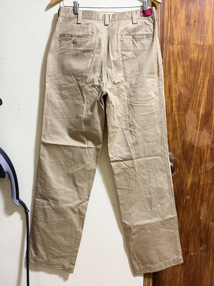 Levi's Red Tab #503 Regular Khaki Chinos (Category: Chinos) located in Paete. Submitted by skydruemadison (Listing ID 1469874100, Image 2). Description: - Brand: Levi's #503 30-31 - Fit: Regular fit with a classic straight leg cut - Color: Versatile beige / khaki - Pockets: 2 front slash pockets, 2 back welt pockets (left with button closure) - Closure: Zip fly with secure button fastening - Details: Interior waist tags with Levi's Red Tab brandi
