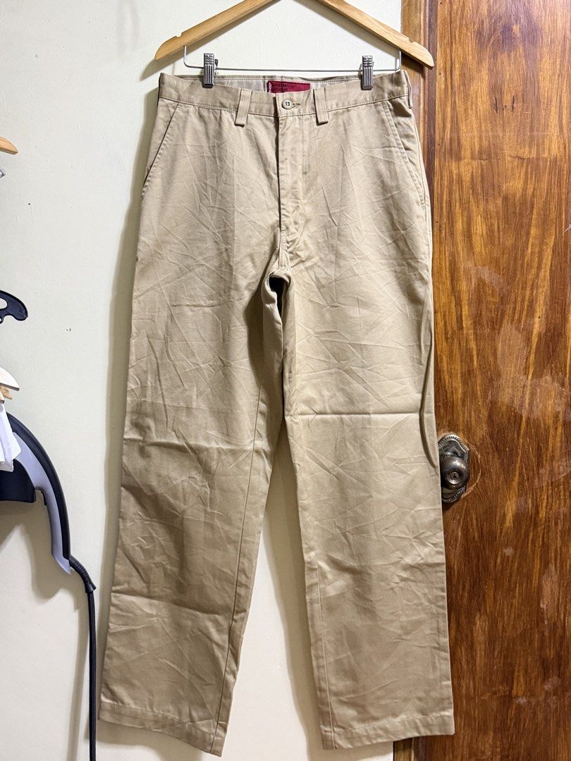 Levi's Red Tab #503 Regular Khaki Chinos (Category: Chinos) located in Paete. Submitted by skydruemadison (Listing ID 1469874100, Image 1). Description: - Brand: Levi's #503 30-31 - Fit: Regular fit with a classic straight leg cut - Color: Versatile beige / khaki - Pockets: 2 front slash pockets, 2 back welt pockets (left with button closure) - Closure: Zip fly with secure button fastening - Details: Interior waist tags with Levi's Red Tab brandi