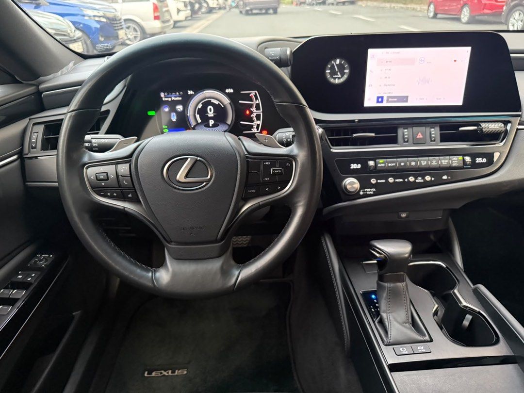 Lexus ES300h 2023 jackani Auto (Category: Used Cars) located in Pasig City. Submitted by jackani (Listing ID 1469859293, Image 3). Description: 2023 Lexus ES300H Hybrid 1st owned 20,000 km only casa maintained factory leather seats original paint No Coding U can call 09173295586.