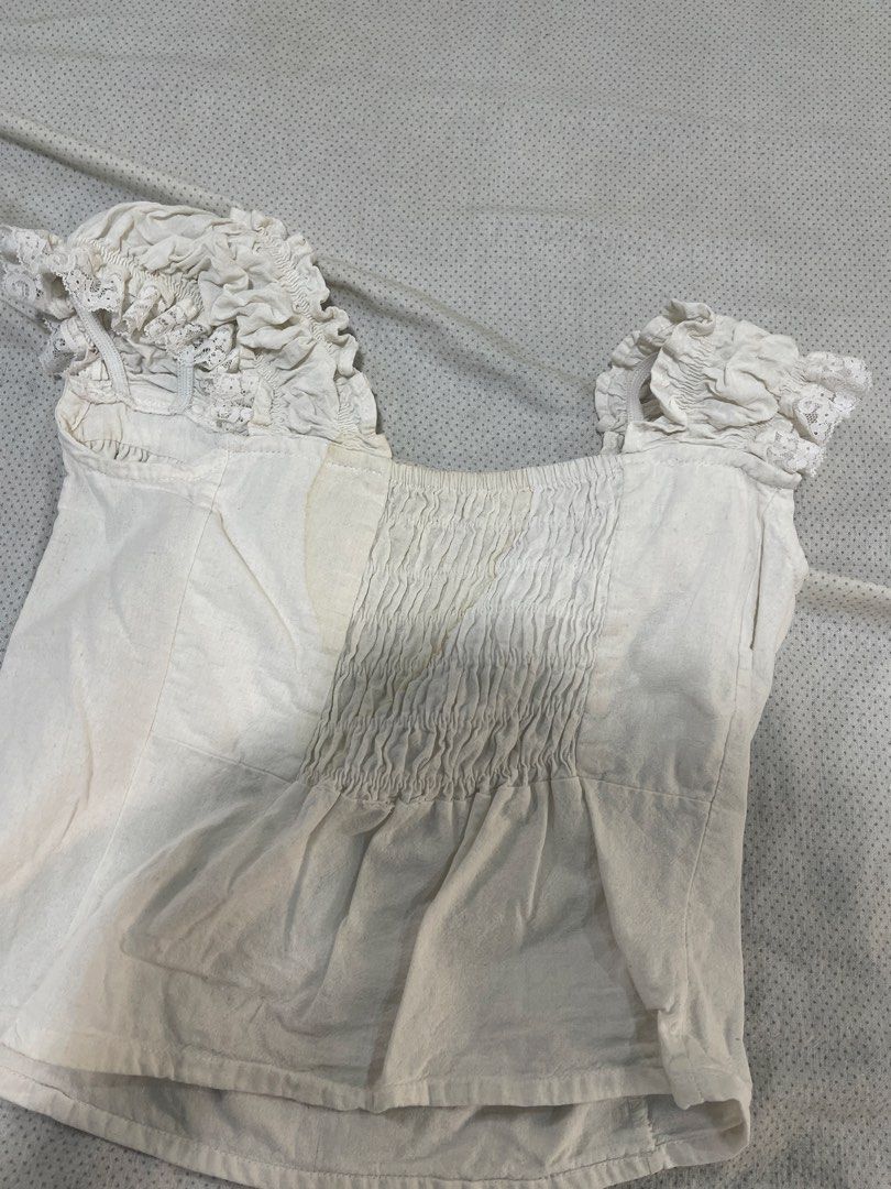 Linen Milkmaid Top (Category: Blouses) located in Paranaque City. Submitted by lovenclutter (Listing ID 1469808396, Image 2). Description: Has yellow stain (can be bleached) .