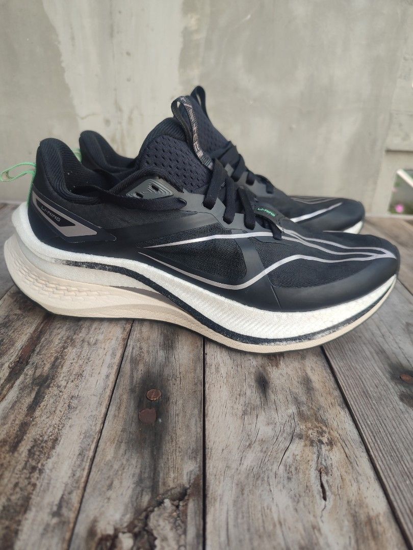 Li-Ning Red Hare 7 Pro (Category: Shoe inserts) located in Leyte. Submitted by jeromealar77079 (Listing ID 1469789819, Image 2). Description: in good condition no issue slightly used.