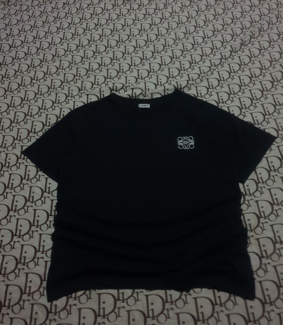 Loewe top shirt croptop (Category: Shirts) located in San Fernando. Submitted by retro.district. (Listing ID 1469903839, Image 1). Description: - Authentic Loewe top crop top - Size: Small (19x23) - Condition: Excellent - No issue - Color Rate: 9.5/10.