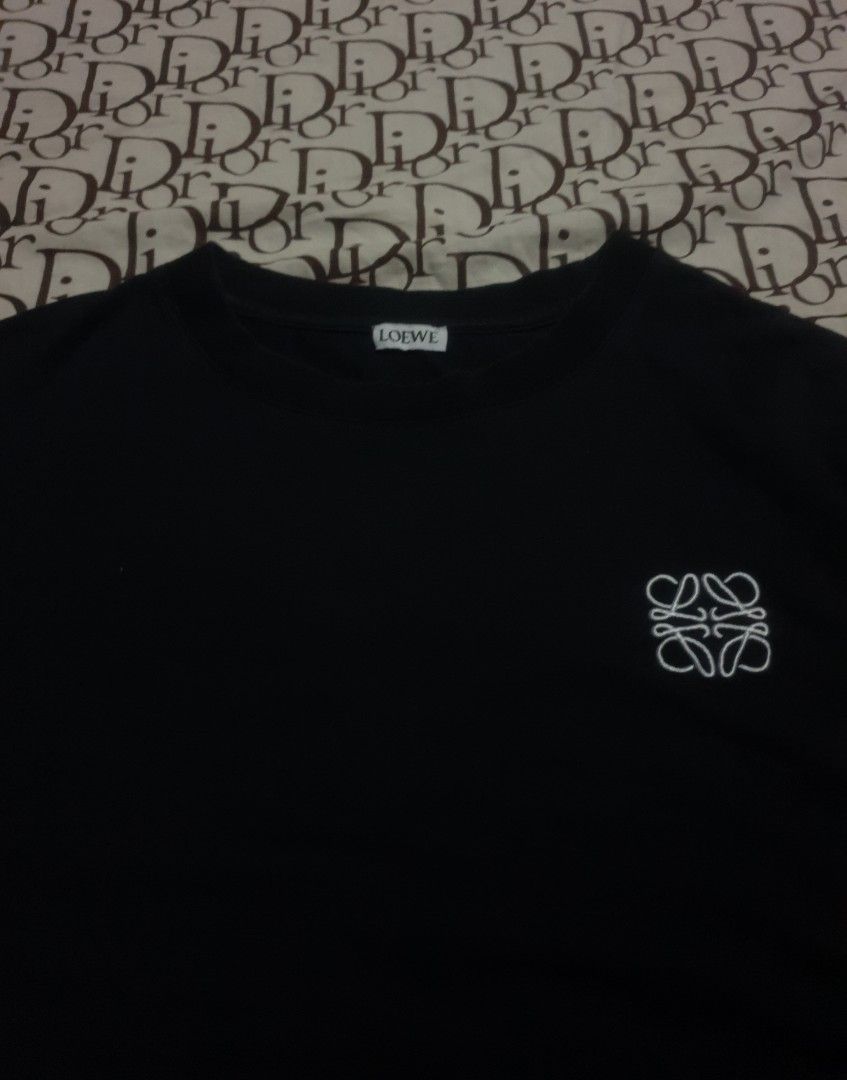 Loewe top shirt croptop (Category: Shirts) located in San Fernando. Submitted by retro.district. (Listing ID 1469903839, Image 2). Description: - Authentic Loewe top crop top - Size: Small (19x23) - Condition: Excellent - No issue - Color Rate: 9.5/10.