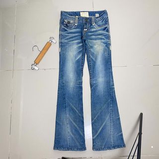(Category: ) located in . Submitted by ml_thriftph (Listing ID 1469899704, Image 1). Description: .