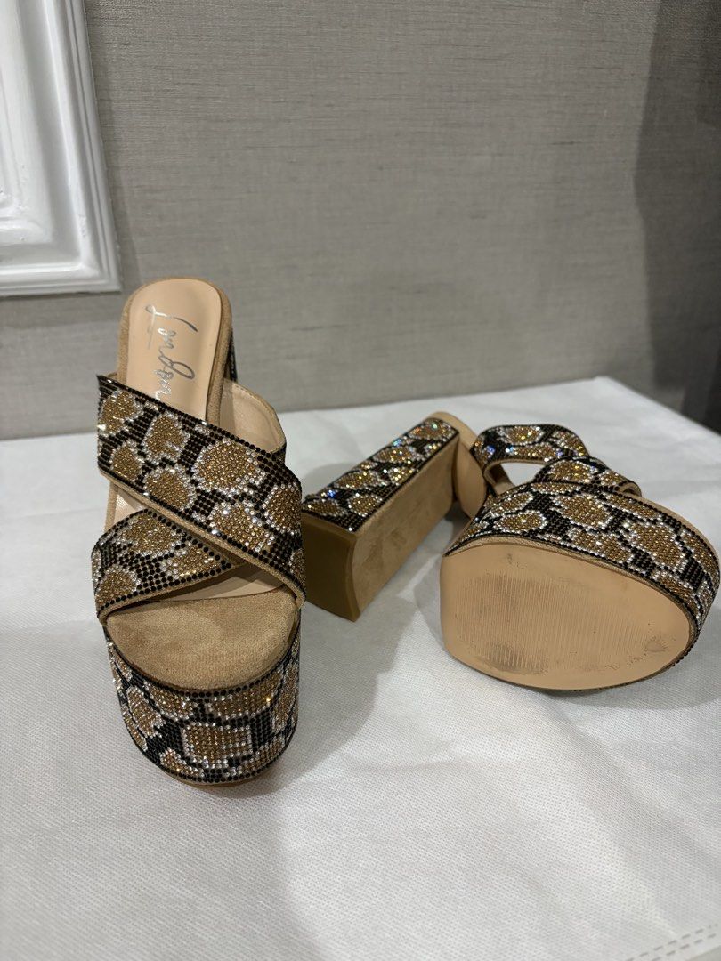 London Rag Platform Heels Size 6 (Category: Heels) located in Quezon City. Submitted by littlemissvelvet (Listing ID 1469842276, Image 2). Description: High Platform heels Worn once and stored Comfy for the height! Nice to wear under wide flared pants! No issues other than the footbed London Rag label coming off(see the last photo). Just glue it on.