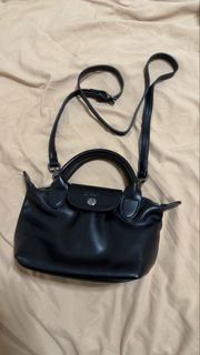 (Category: ) located in . Submitted by g23_closet (Listing ID 1469828561, Image 1). Description: .