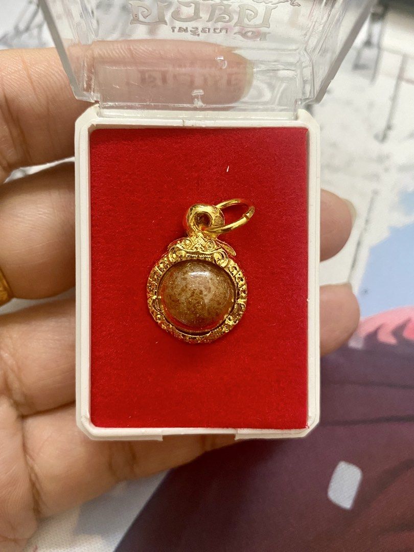 Loop Om (Category: Religious Items) located in Singapore. Submitted by vl5497 (Listing ID 1469912042, Image 3). Description: .
