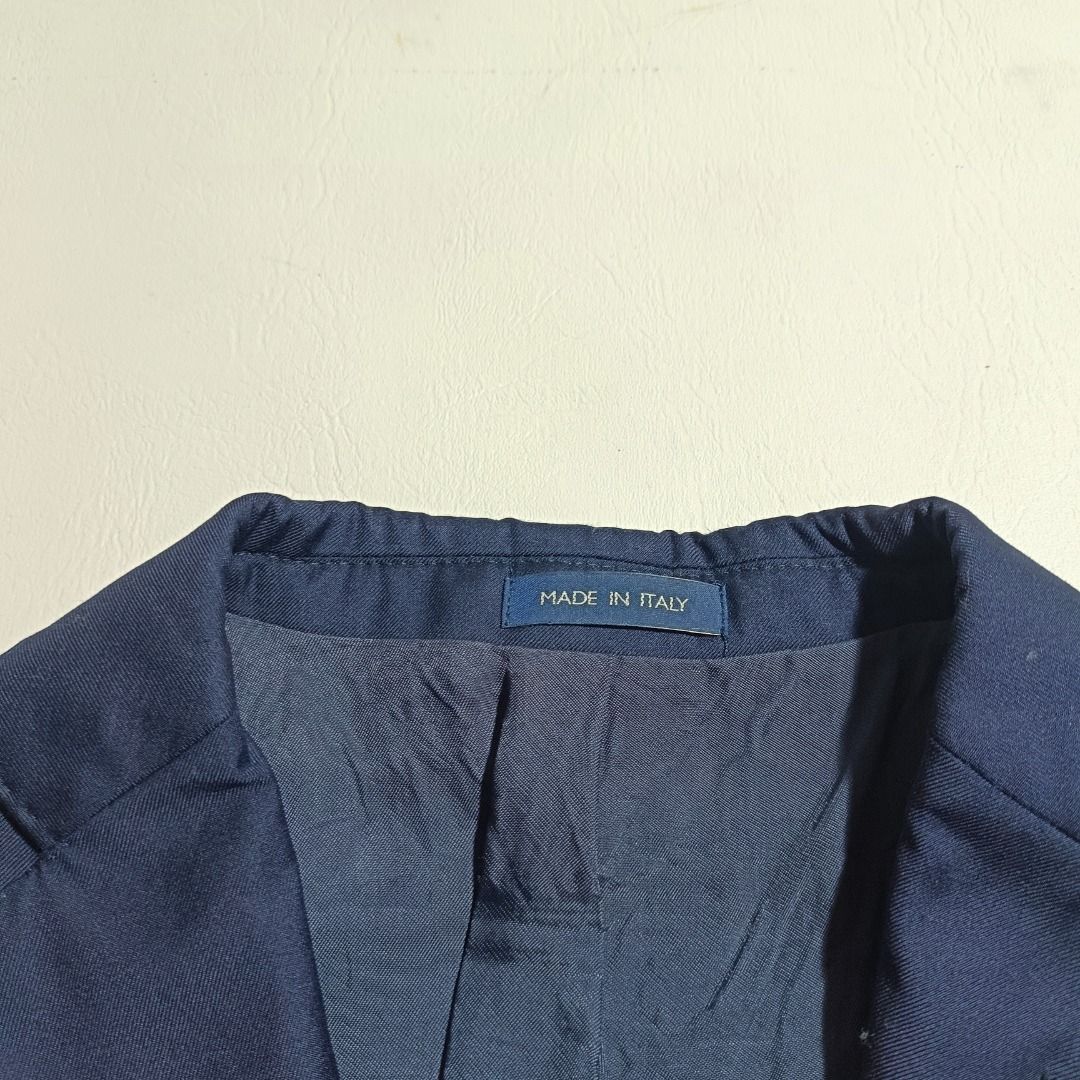 Loro Piana Navy Blue Blazer💙 (Category: Coats, Jackets and Outerwear) located in Baguio. Submitted by freshmarket_2600 (Listing ID 1469889745, Image 2). Description: Brand: Loro Piana Navy Blue Blazer Tags: Complete Size: Large Dimension: L28W18.5 Condition: Excellent Color rate: 10/10 Color: Navy blue Issue/s: None.