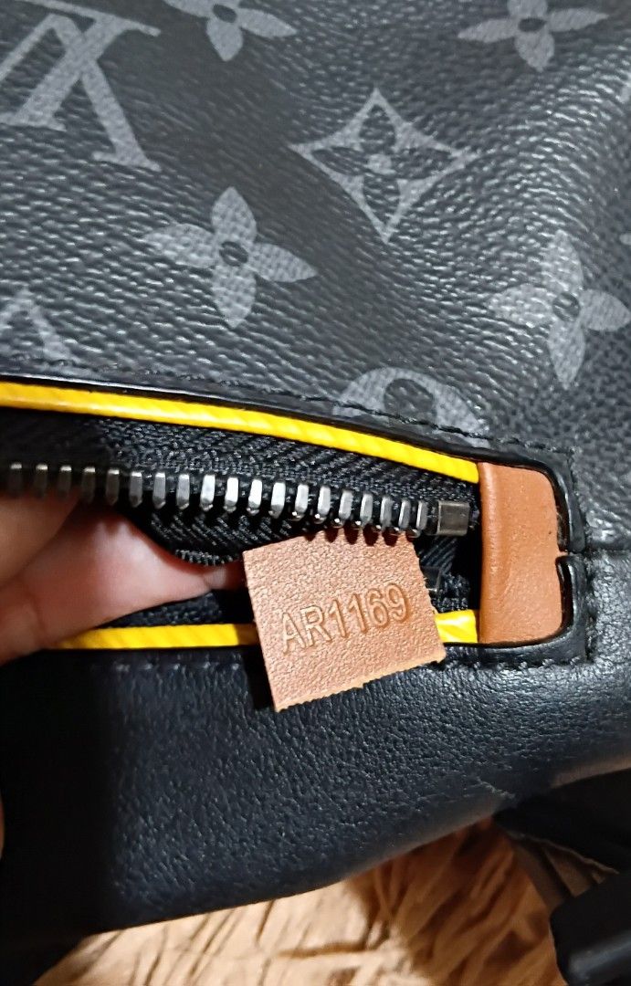LOUIS VUITTON (Category: Belt bags, Clutches and Pouches) located in Legazpi City. Submitted by nashaiza (Listing ID 1469811157, Image 3). Description: BELT BAG/BODY BAG made in France coded lv engraved hardware Japan source *authenticity not guarantee *no return/exchange policy MOP: GCash Courier: J&T Express.
