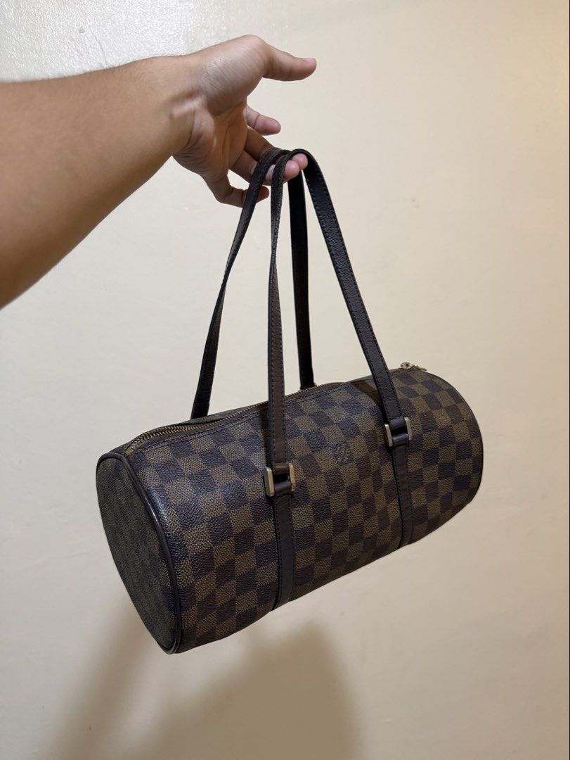 Louis Vuitton Damier Ebene Papillon 30 handbag (Category: Luxury Bags & Wallets) located in Taguig. Submitted by thesocialthrift (Listing ID 1469795474, Image 1). Description: For sale Louis Vuitton Damier Ebene Papillon 30 handbag no inclusion issue zipper .