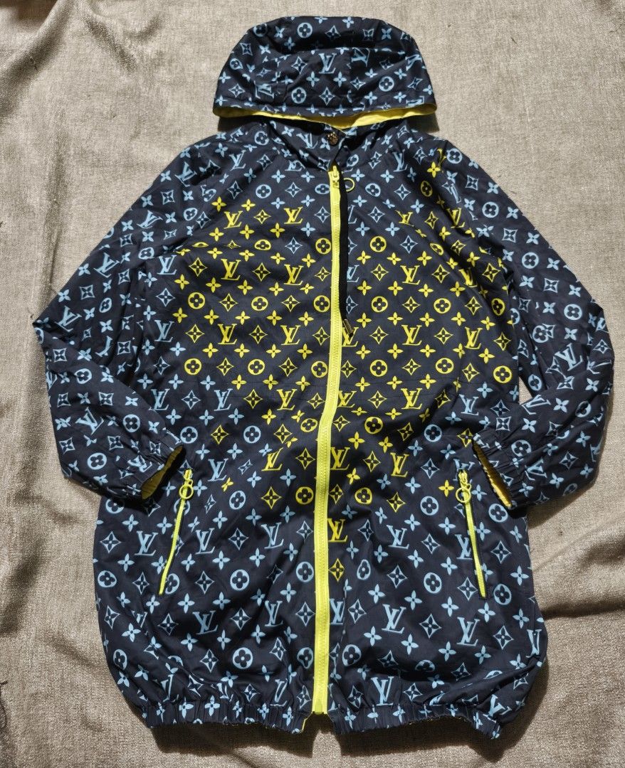 LOUIS VUITTON DOUBLE SIDED JACKET WOMENS (Category: Luxury Apparel) located in General Santos City (Dadiangas). Submitted by prins_thrifts101 (Listing ID 1469858967, Image 1). Description: ‎This item was bought sa Japan Surplus!! ‎ ‎Size ‎•Dimes In inches ( 20x29) ‎•Color rate 9.8/10 ‎•Excellent /asnew Condition ‎•Issue: mo issue needs wash ‎ ‎Unli vouch unli vc with item ‎Payment first Jnt or Cod LBC ‎+SF ‎LOCATION: General Santos City, Mindanao