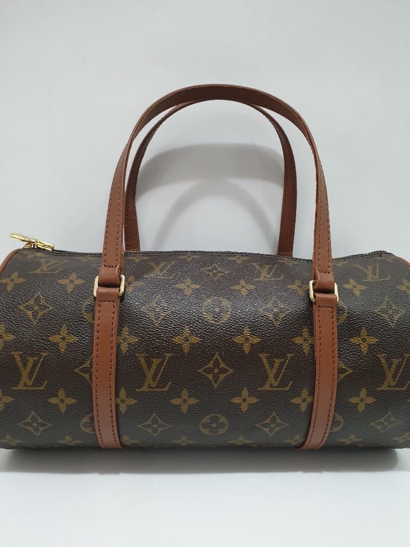 Louis Vuitton Monogram Canvas Papillon 30 Handbag (Category: Luxury Bags & Wallets) located in San Jose del Monte. Submitted by latramps (Listing ID 1469893452, Image 1). Description: .