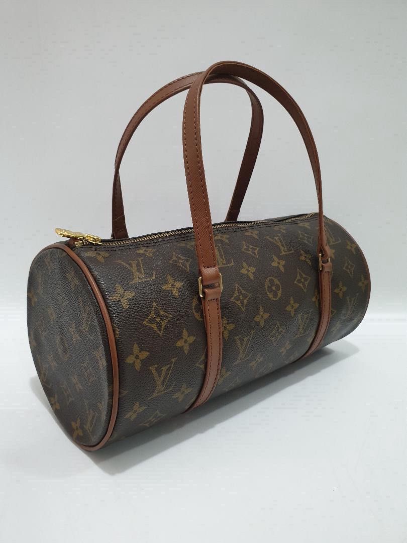 Louis Vuitton Monogram Canvas Papillon 30 Handbag (Category: Luxury Bags & Wallets) located in San Jose del Monte. Submitted by latramps (Listing ID 1469893452, Image 3). Description: .