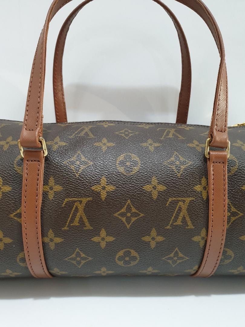 Louis Vuitton Monogram Canvas Papillon 30 Handbag (Category: Luxury Bags & Wallets) located in San Jose del Monte. Submitted by latramps (Listing ID 1469893452, Image 2). Description: .