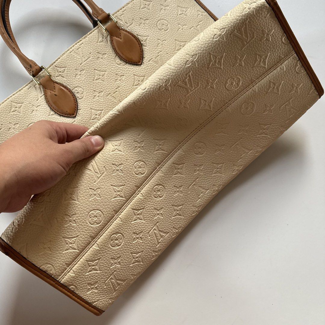 Louis vuitton monogram onthego 2way (Category: Shoulder Bags) located in Cavite. Submitted by kalebfindsluxs (Listing ID 1469898649, Image 3). Description: Louis vuitton monogram onthego 2way Good Sign of usage Check details - 1500 + sf Loc cavite Jnt / lalamove.