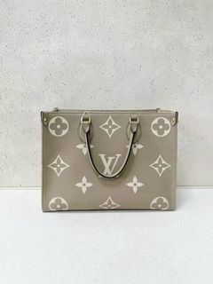 (Category: ) located in . Submitted by collynluxurybag (Listing ID 1469889183, Image 1). Description: .