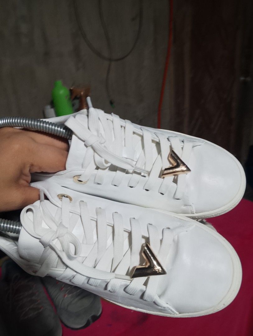 Louis vuitton shoes (Category: Shoe inserts) located in Batangas. Submitted by mightypenguin-764c23 (Listing ID 1469898638, Image 2). Description: .