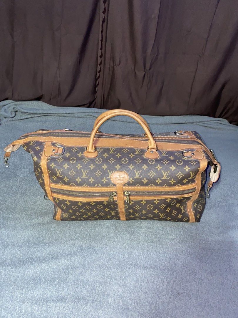 Louis Vuitton Speedy Duffle Bag (Category: Briefcases) located in Cebu City. Submitted by arcane_thrift (Listing ID 1463996554, Image 1). Description: .